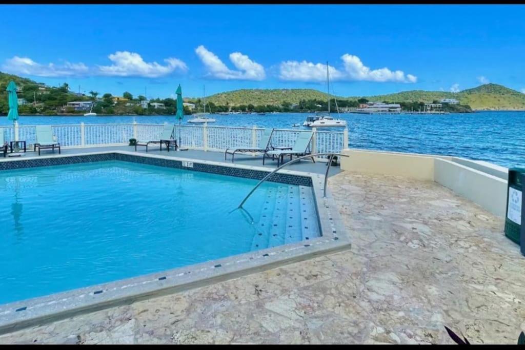 Mermaid Escape - Amazing Views! East End  Luaran gambar